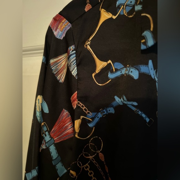 Tristan satiny blouse - Picture 10 of 10